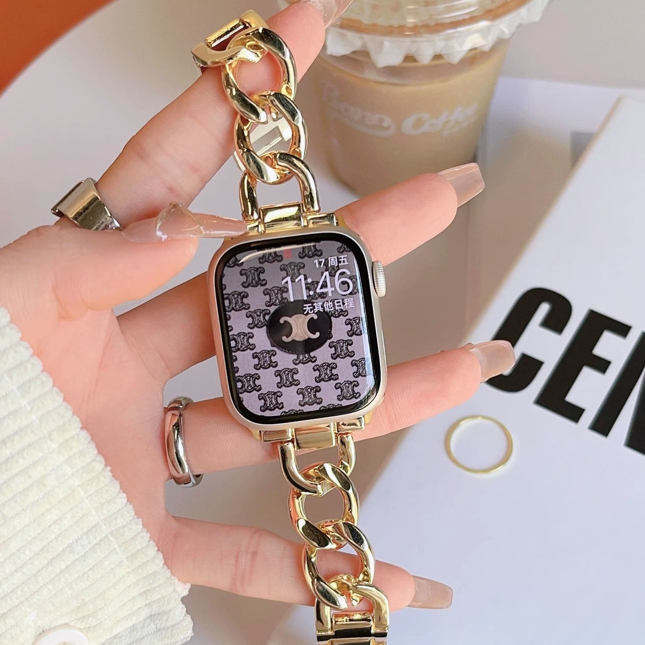 Heart-Shaped Link Bracelet for Apple Watch