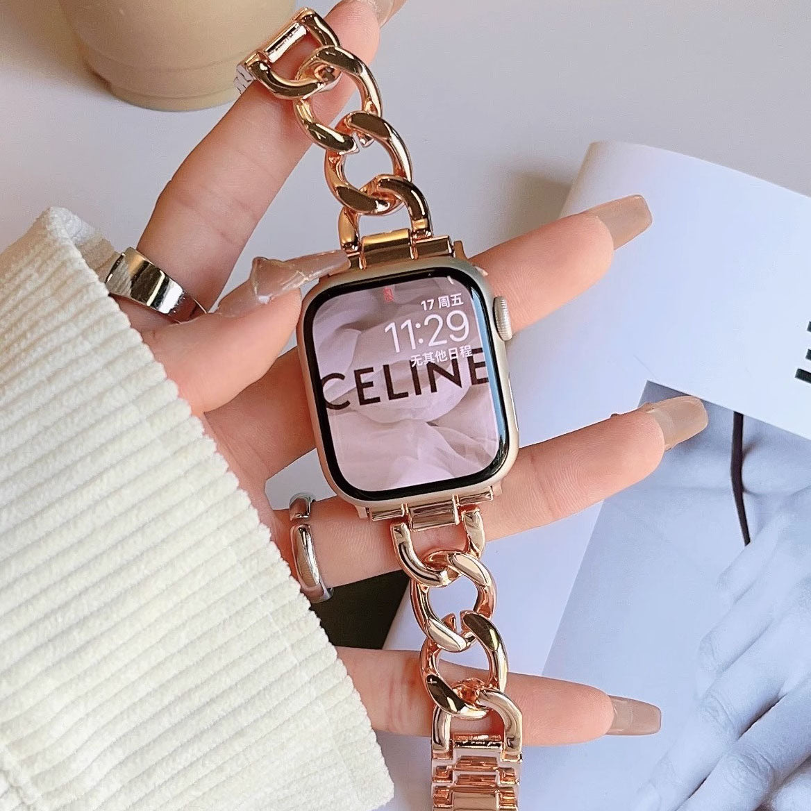 Heart-Shaped Link Bracelet for Apple Watch