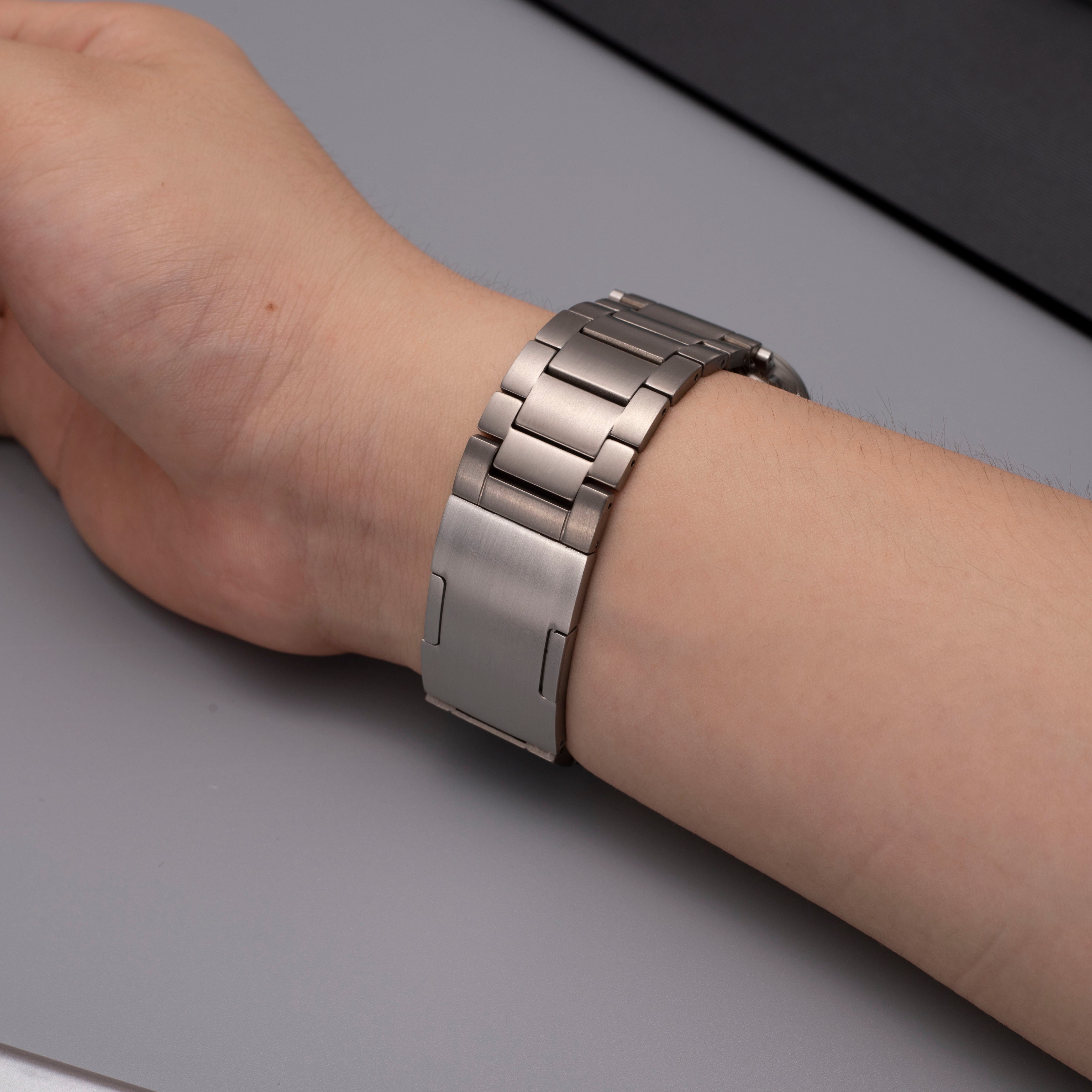 Titanium Triple Link Bracelet For Apple Watch