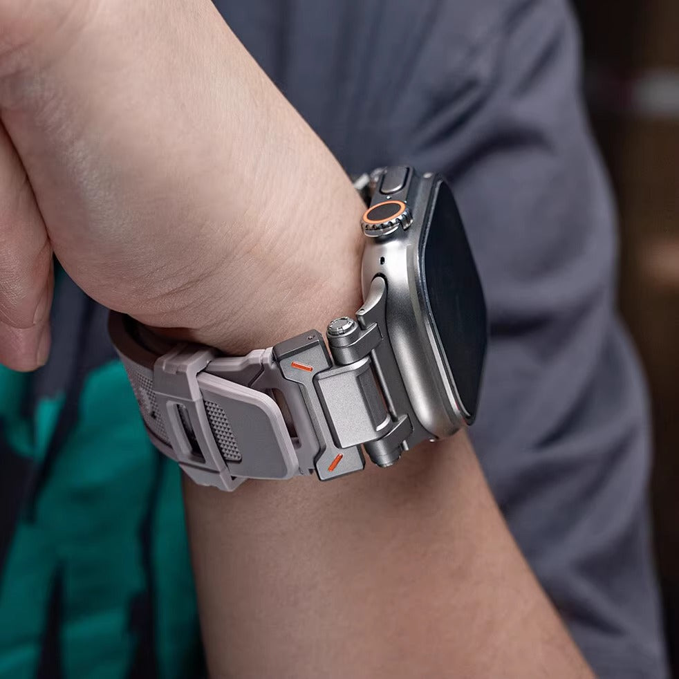 Explorer Rubber Band With Titanium Adapter For Apple Watch