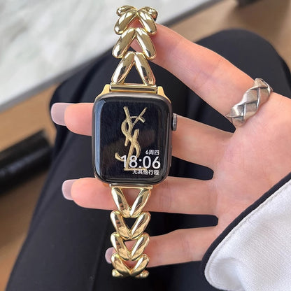 Woman's Luxury Heart Bracelet - Gold Apple WatchBands